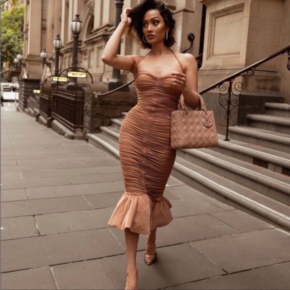 House of CB Dresses & Skirts - House of CB ‘Claudine’ Tan Ruffle Midi Dress NWOT